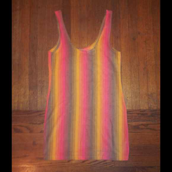 UO Ecote Women's Orange Gradient Camisole - Picture 3 of 4